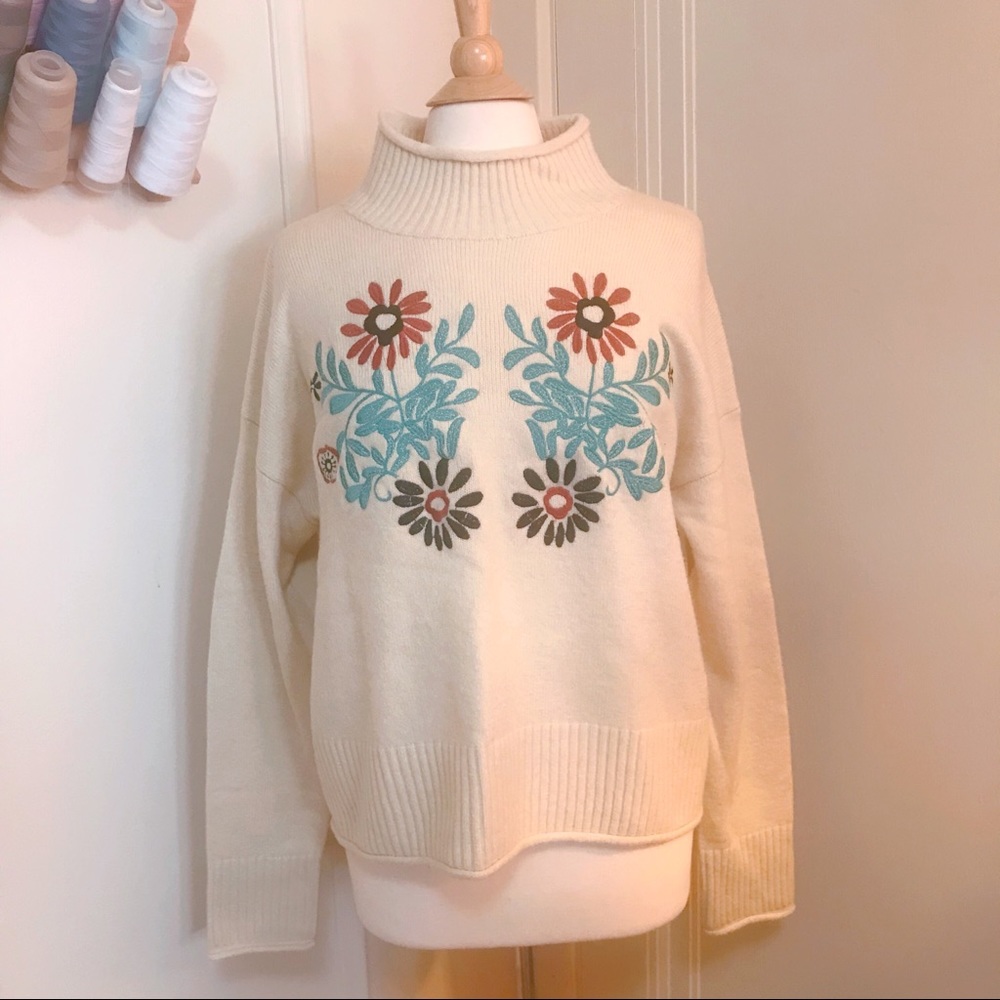 Roolee Floral Embroidered Cream Turtleneck Sweater